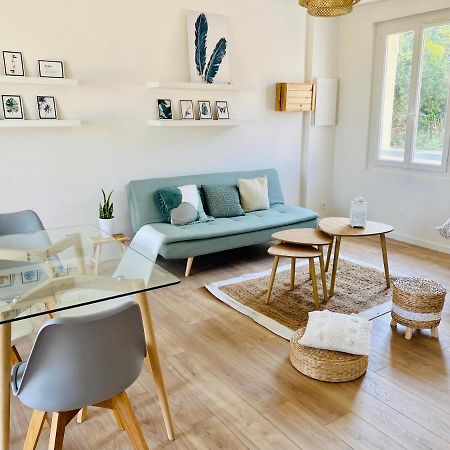 Le Patio De Sasha Apartment Hyeres Exterior photo