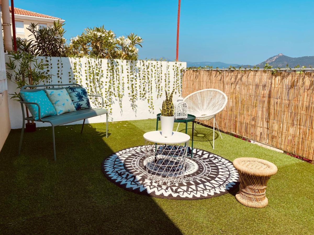 Le Patio De Sasha Apartment Hyeres Exterior photo